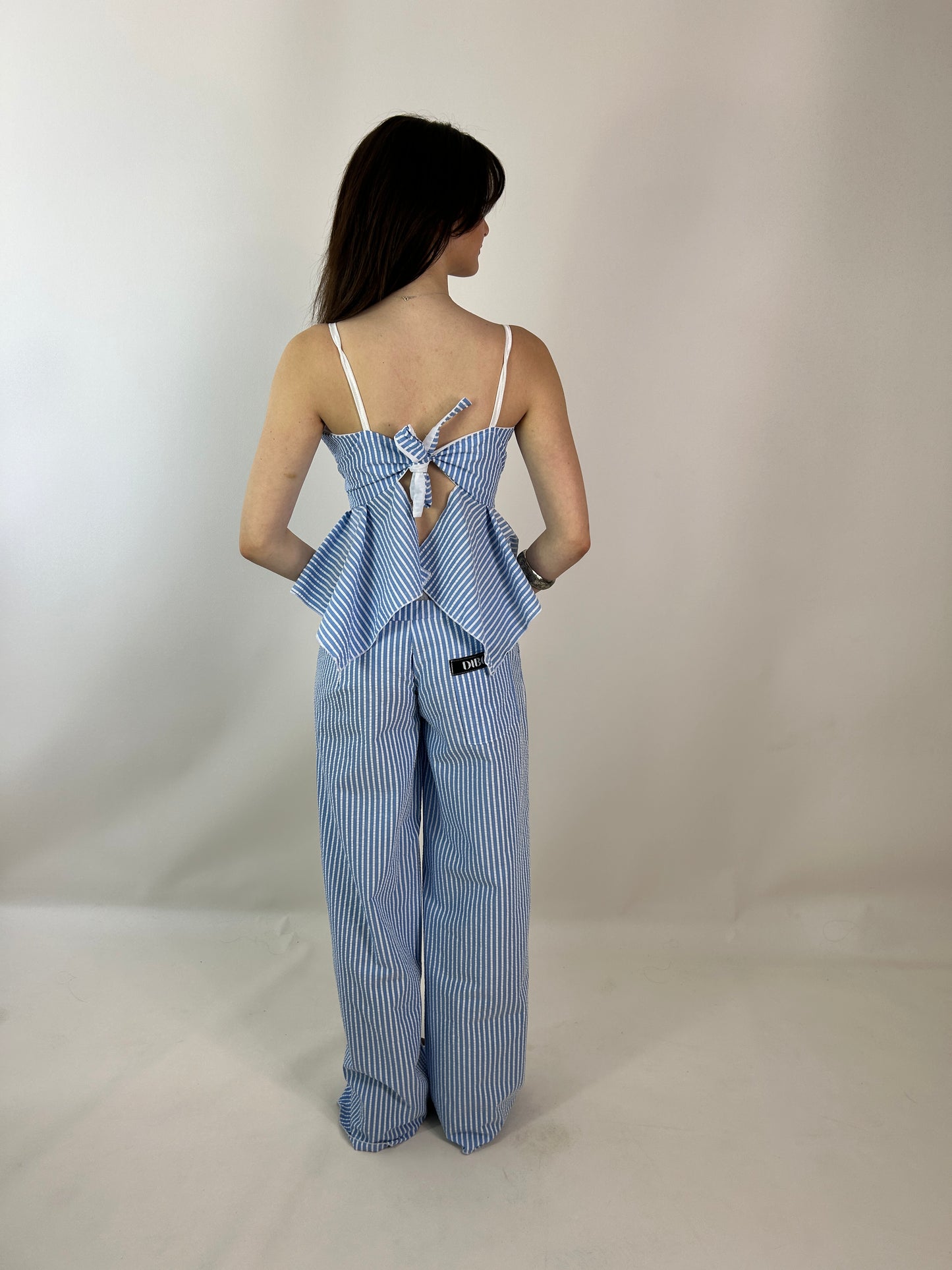 Lucinda set