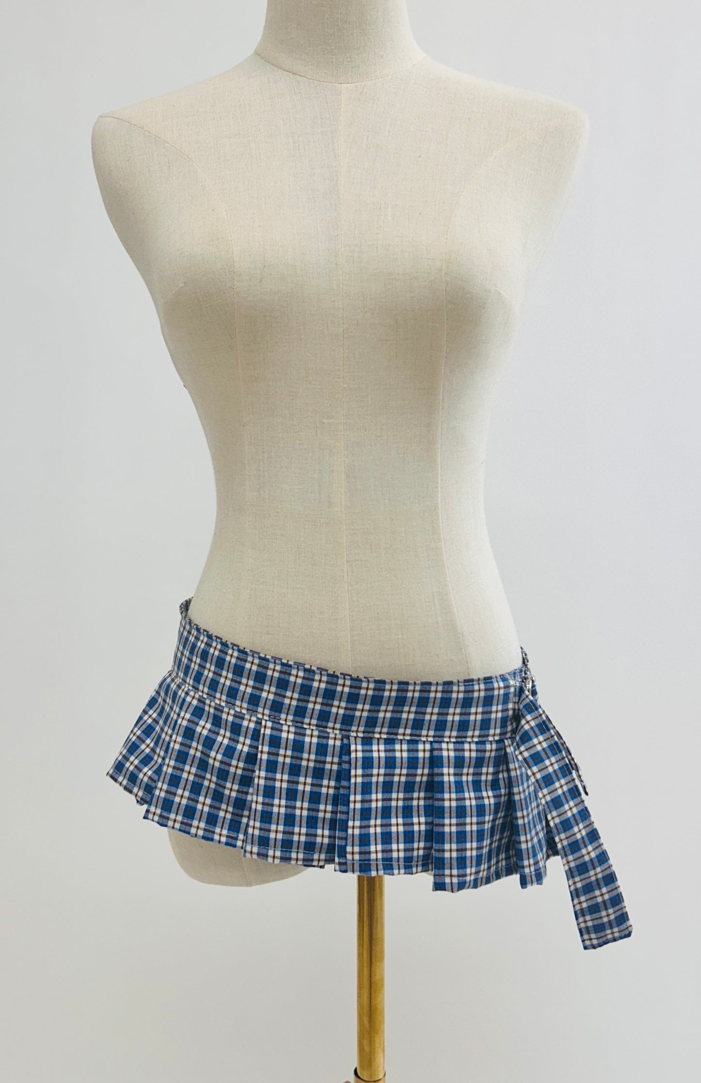 belt micro pleated skirt